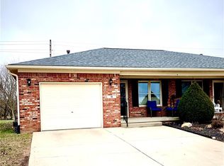 75 Autumn Ridge Dr, Danville, IN 46122