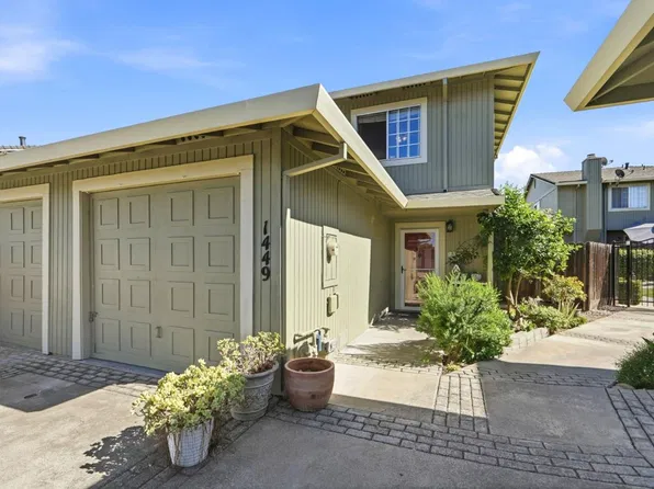 1449 Squire Ct, Hollister, CA 95023