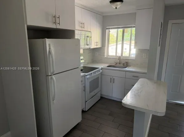 495 NW 43rd Ct, Fort Lauderdale, FL