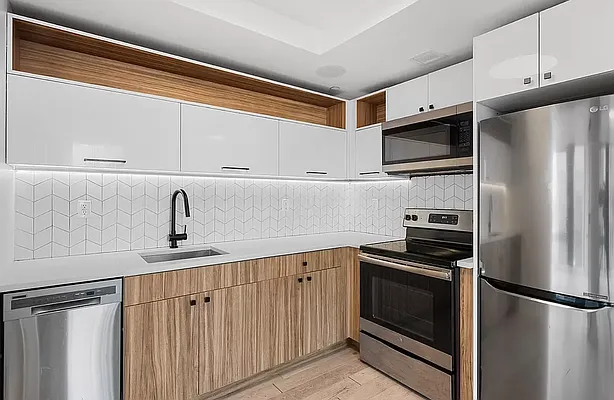 Rented by REAL New York | media 18