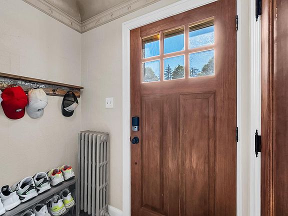 4th image of 5835 S 92nd STREET