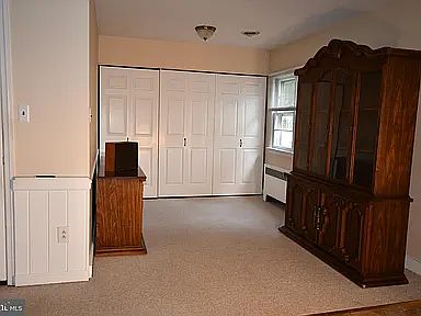 3rd image of 2407 Ivanhoe Ln