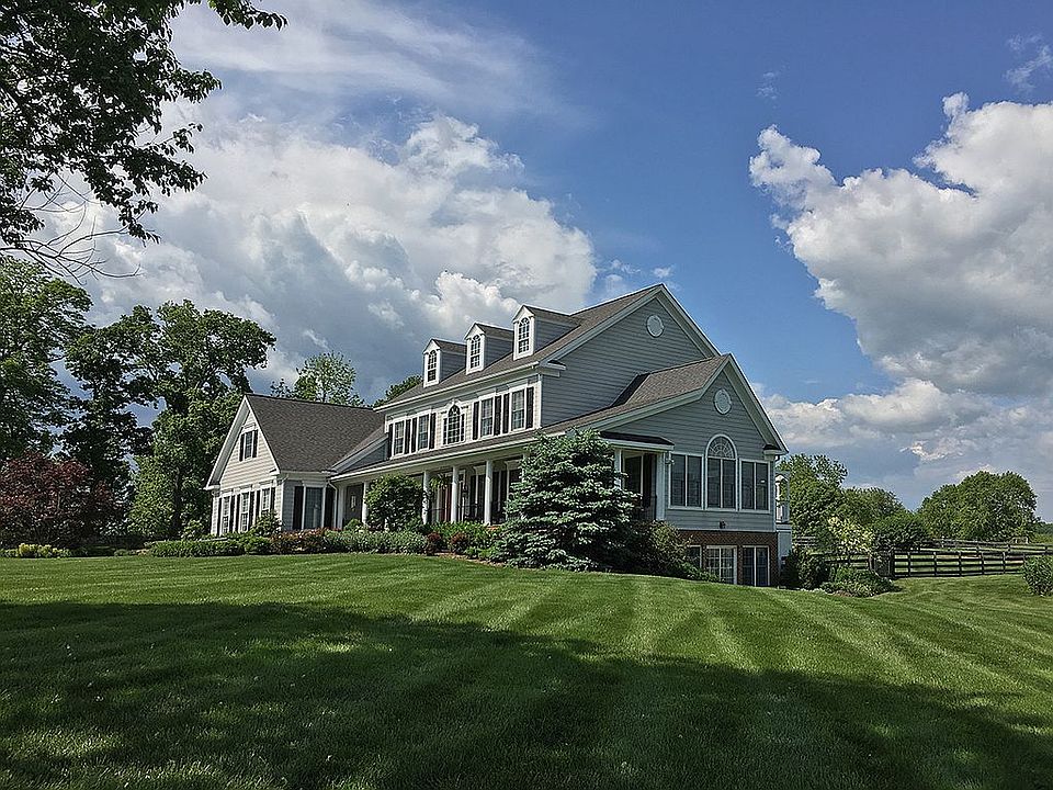 1st image of 17646 Stonegait Ct