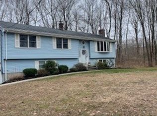 15 County Rd, North Branford, CT 06471