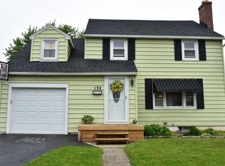 132 Queensboro Rd, Irondequoit, NY 14609