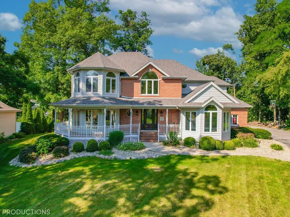 205 Wexford Rd, Valparaiso, IN 46385