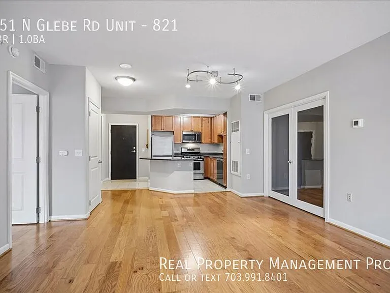 851 N Glebe Rd #821 — Photo 7