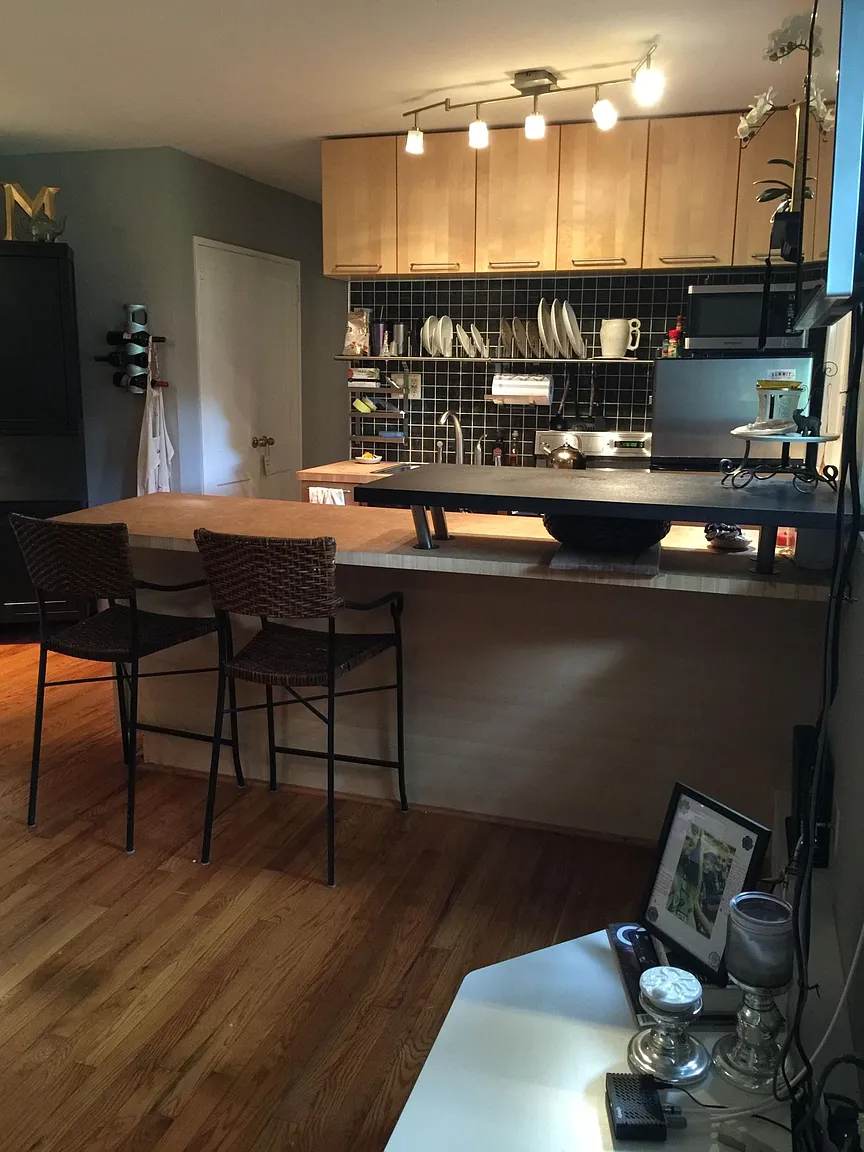 4597 Macarthur Blvd NW APT 6 photo 1