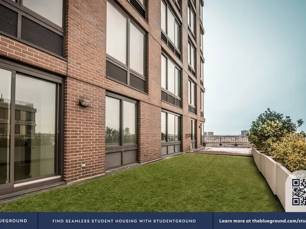 180 Riverside Boulevard image 22 of 31