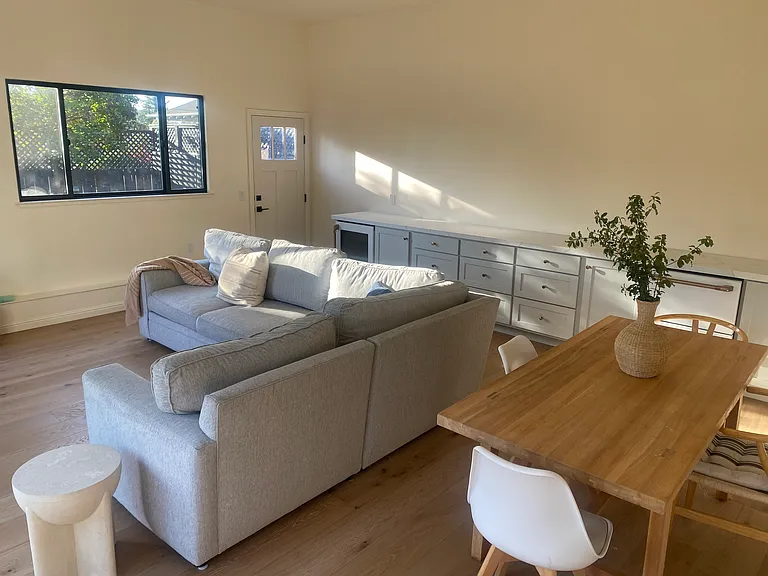 301 Caspian Ct — Photo 13