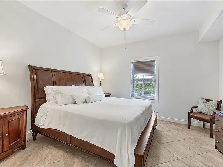 8111 Lakewood Main St #305 — Photo 12