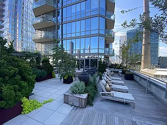 10 West End Avenue, #14 A