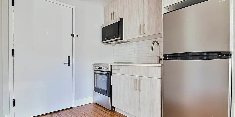 Rented by Artur Gutman, LREB | media 14