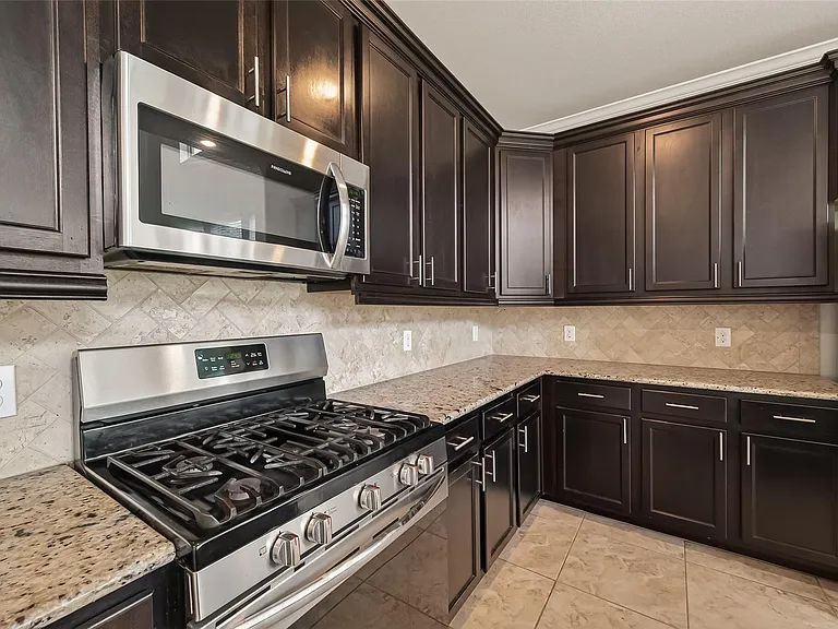 10514 Inverclyde Dr — Photo 18
