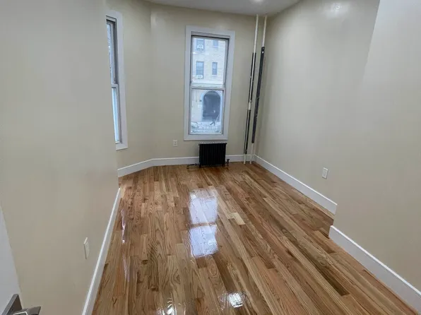 32-14 30th Street image 10 of 14