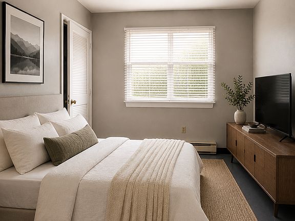 5th image of 310 Division St APT 202