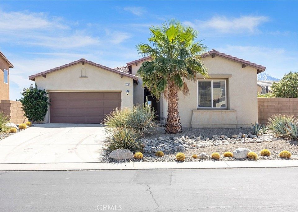 1st image of 62761 N Crescent Dr