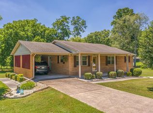 3010 Robin Cir, Morristown, TN 37813