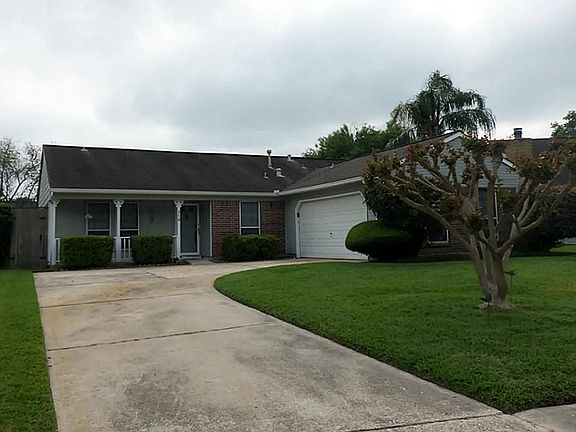 GREAT CURB APPEAL