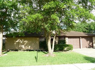 2125 Yupon Cir, Pearland, TX 77581