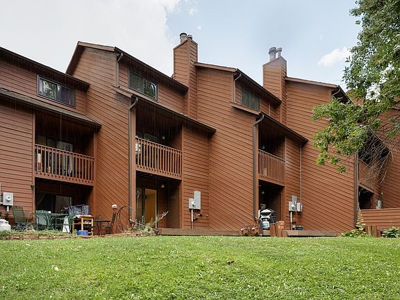 3rd image of 3118 Bell Dr