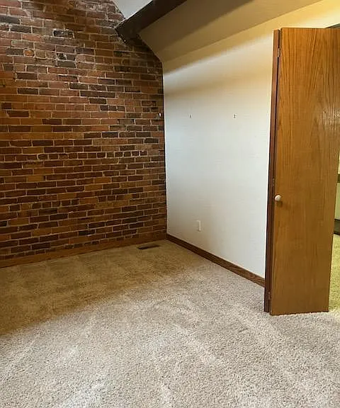 132 W B St #3G — Photo 10