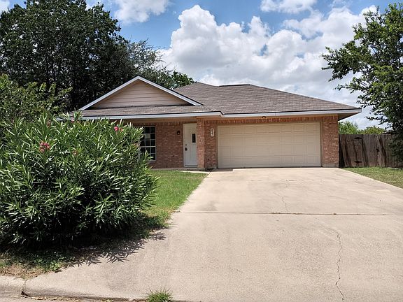 3rd image of 837 Eagles Way
