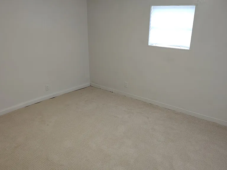 128 SE Camelot Loop — Photo 10