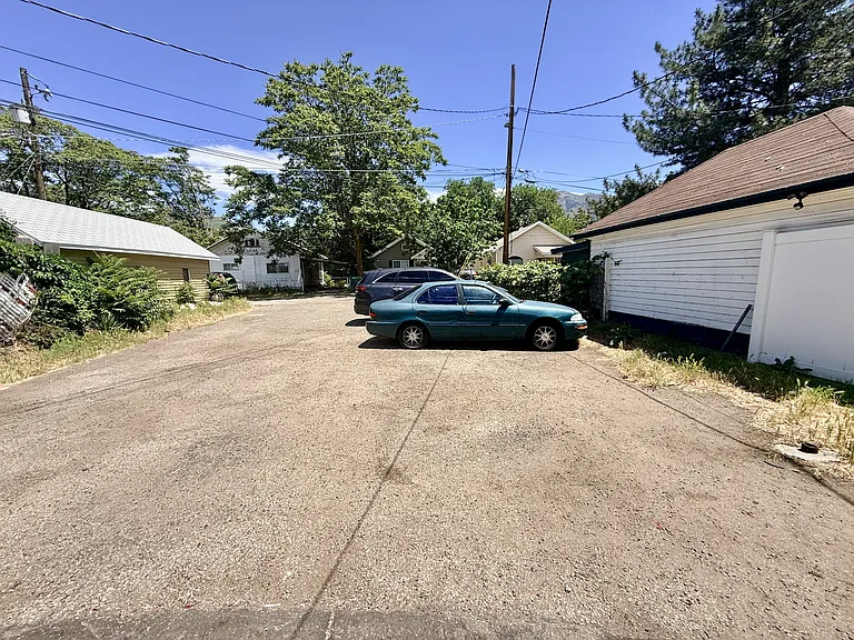 2024 Monroe Blvd — Photo 14