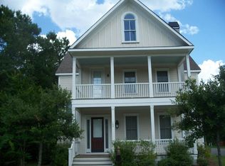 100 N Commodore Way, Summerville, SC 29483