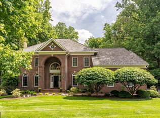 9605 Eagle Ridge Dr, Bethesda, MD 20817