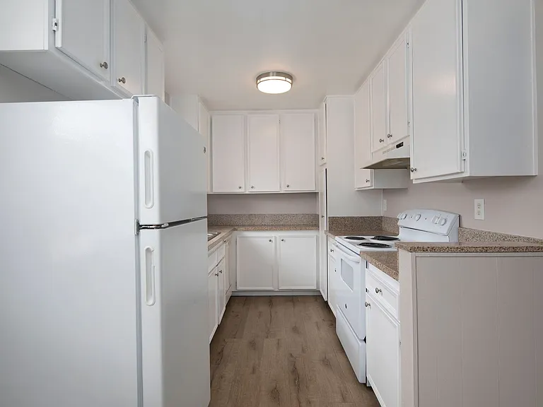 Northwinds Apartments — Photo 1