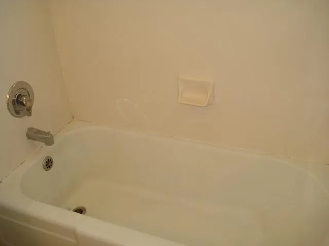 815 E 700 N — Photo 9