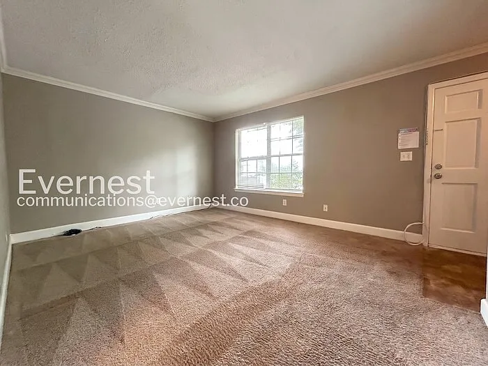 396 Promenade Ct — Photo 6