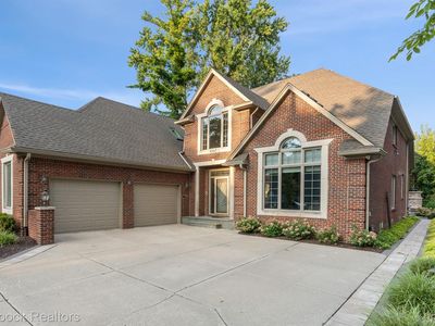 664 Chesterfield Ave, Birmingham, MI, 48009