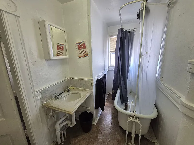 Downtown Rooms — Photo 22