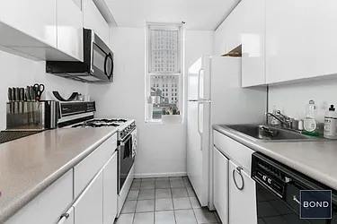 Rented by Bond New York