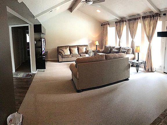 4th image of 2134 Riverlawn Dr