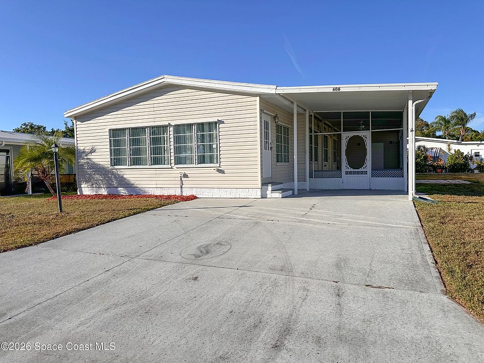1st image of 606 Dolphin Cir
