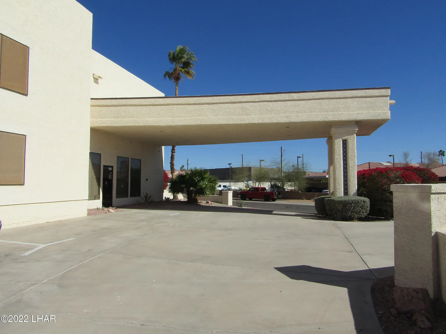 350 Lake Havasu Ave N — Photo 2