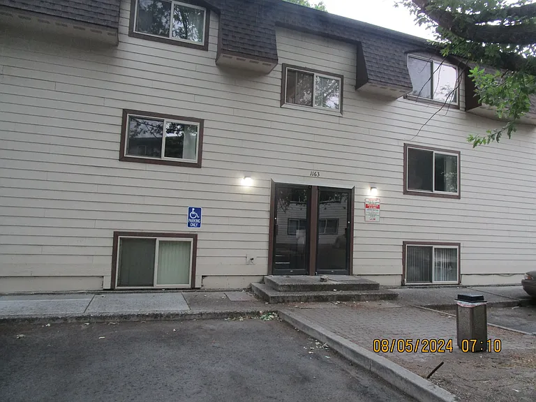 1163 S Harrison St #5 — Photo 6