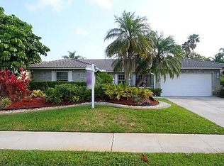9721 NW 16th St, Plantation, FL 33322