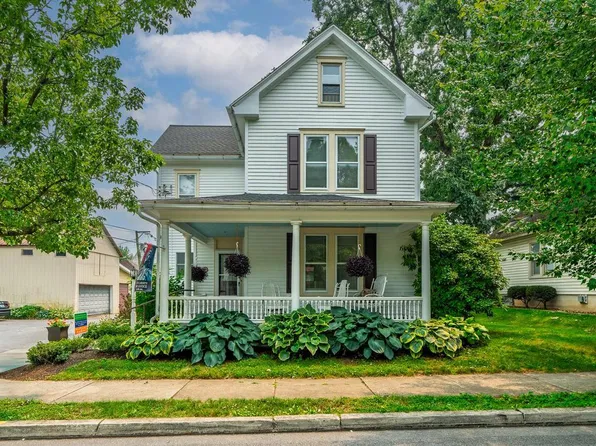 120 W Lemon St, Lititz, PA 17543