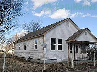 908 E Edison St — Photo 2