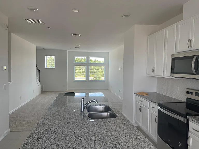 7640 Nemours Pkwy — Photo 3