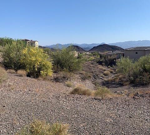 2nd image of 1000 Plaza Roca Lot 25