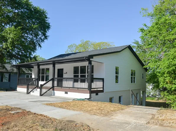 307 N Catawba St, Lancaster, SC 29720