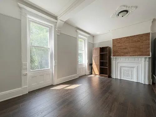 960 Greene Ave #3R Photo 1