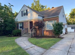 1577 Wood Rd, Cleveland Heights, OH 44121
