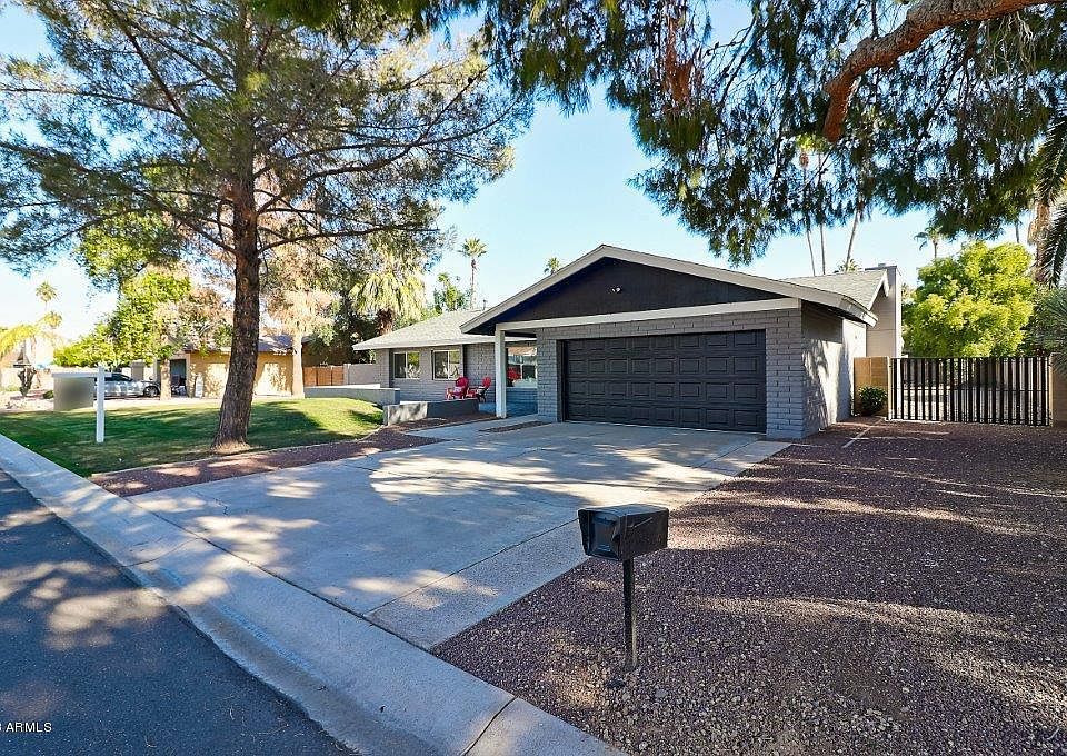 1st image of 347 Ancora Dr W